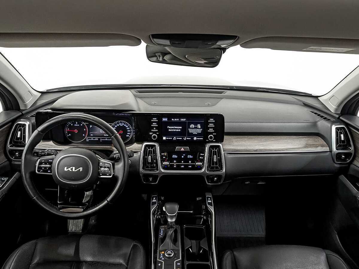 Kia Sorento с пробегом — 2023 год. Фото: #13