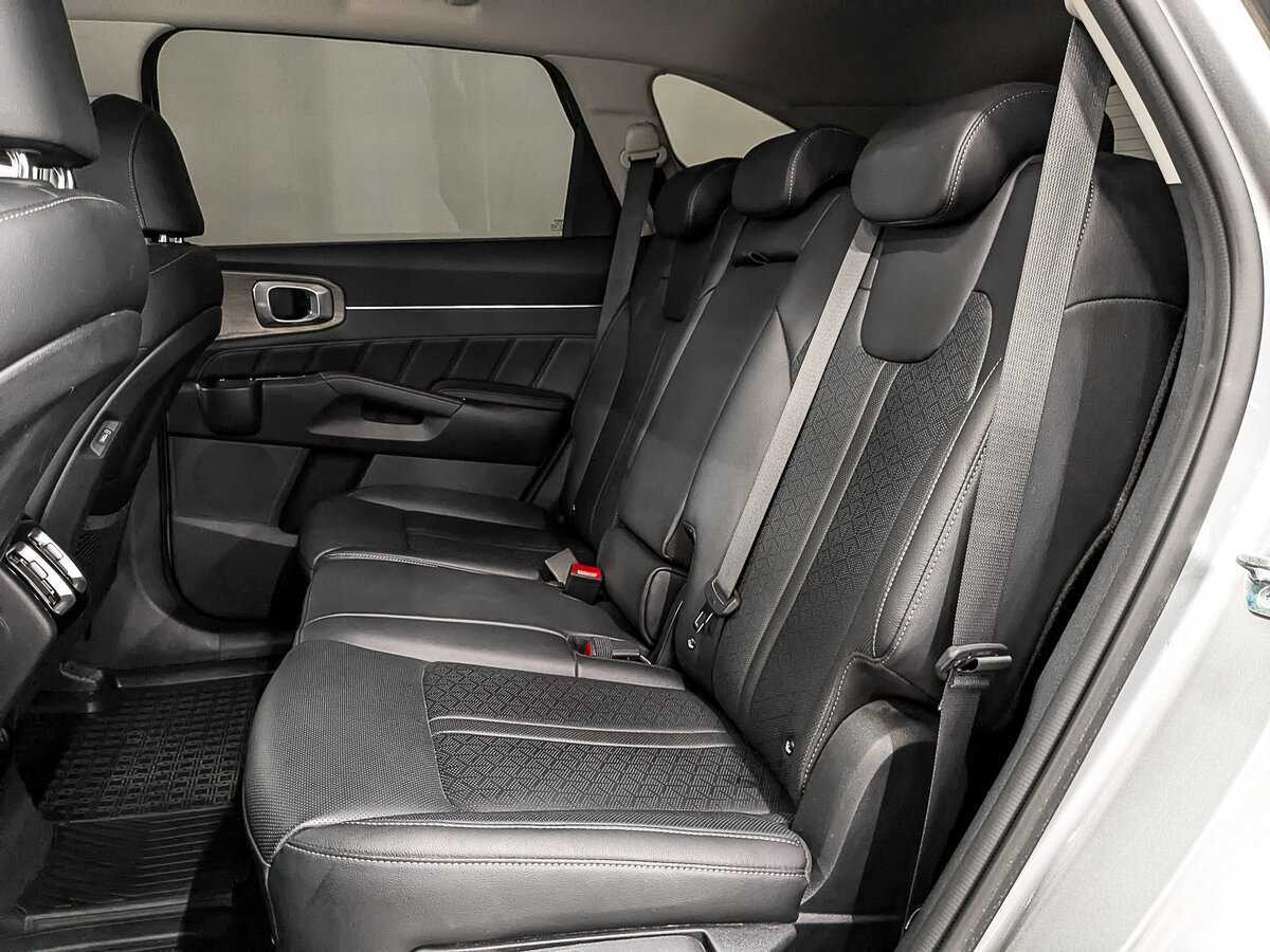 Kia Sorento с пробегом — 2023 год. Фото: #17