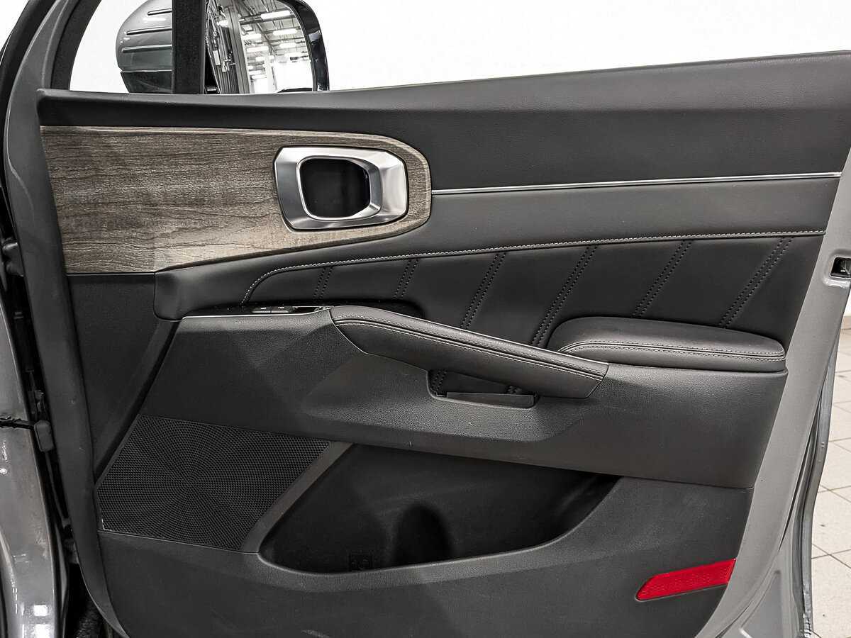 Kia Sorento с пробегом — 2023 год. Фото: #24