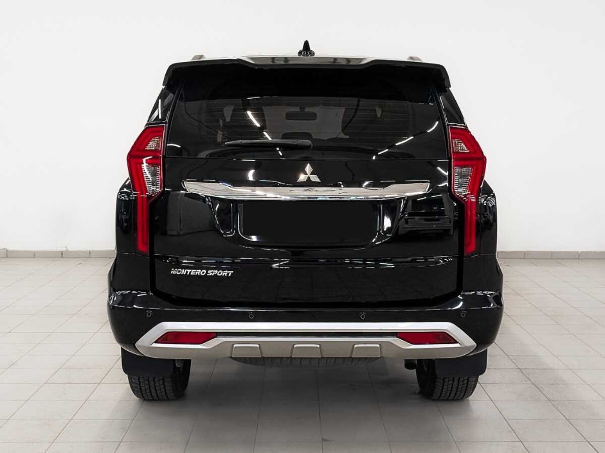 Mitsubishi Montero Sport с пробегом — 2021 год. Фото: #5