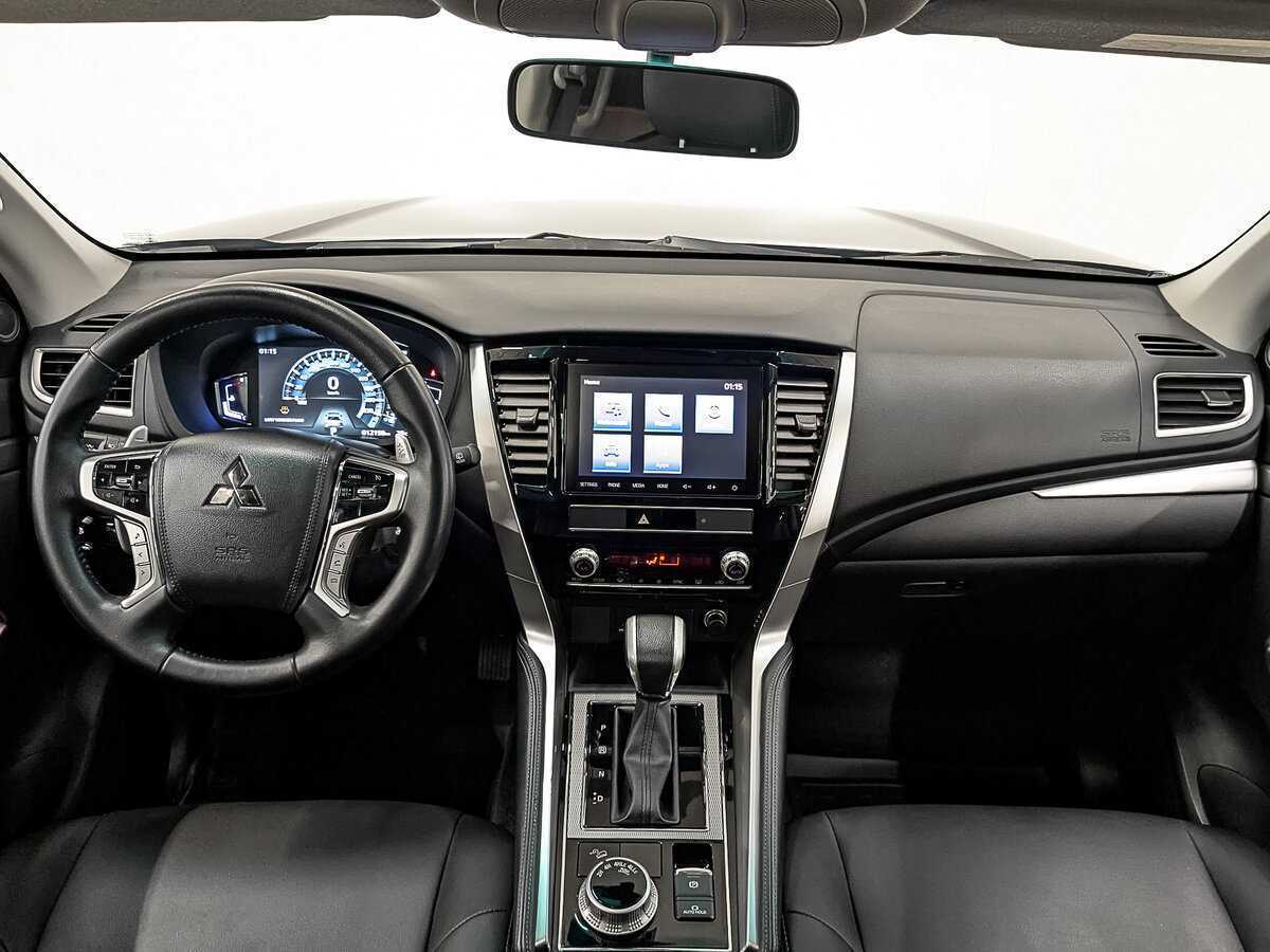 Mitsubishi Montero Sport с пробегом — 2021 год. Фото: #11