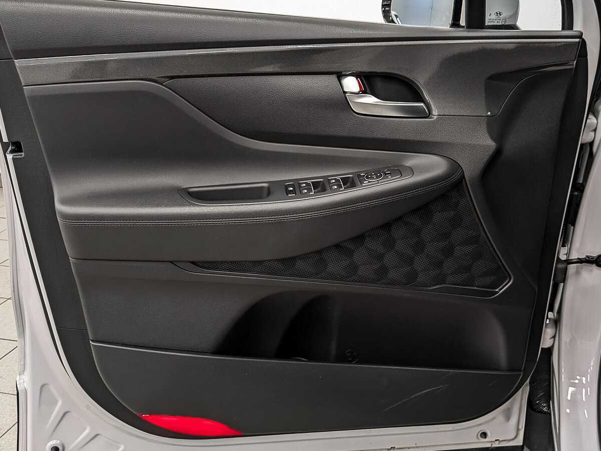 Hyundai Santa Fe с пробегом — 2022 год. Фото: #16