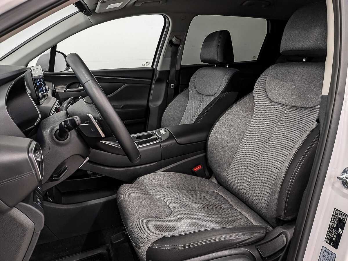 Hyundai Santa Fe с пробегом — 2022 год. Фото: #17