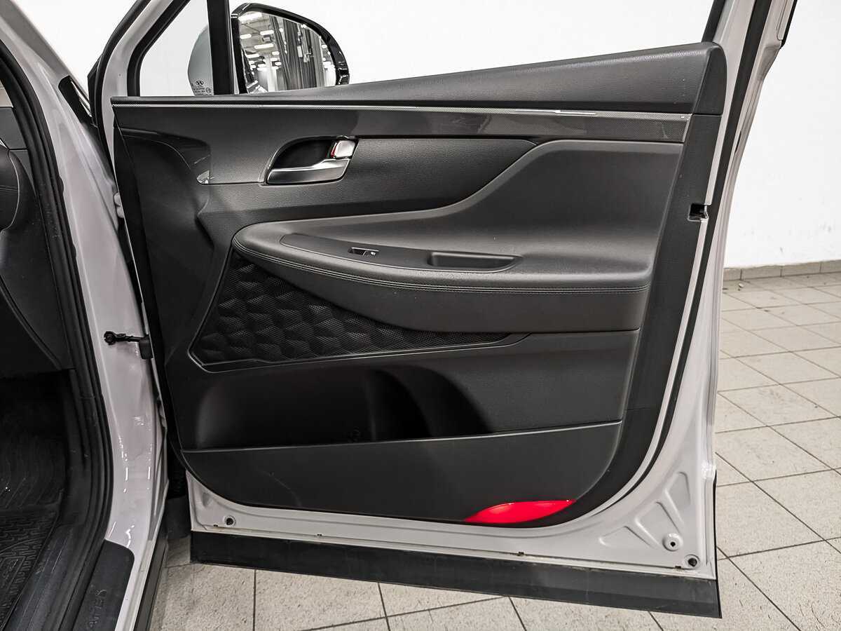 Hyundai Santa Fe с пробегом — 2022 год. Фото: #21