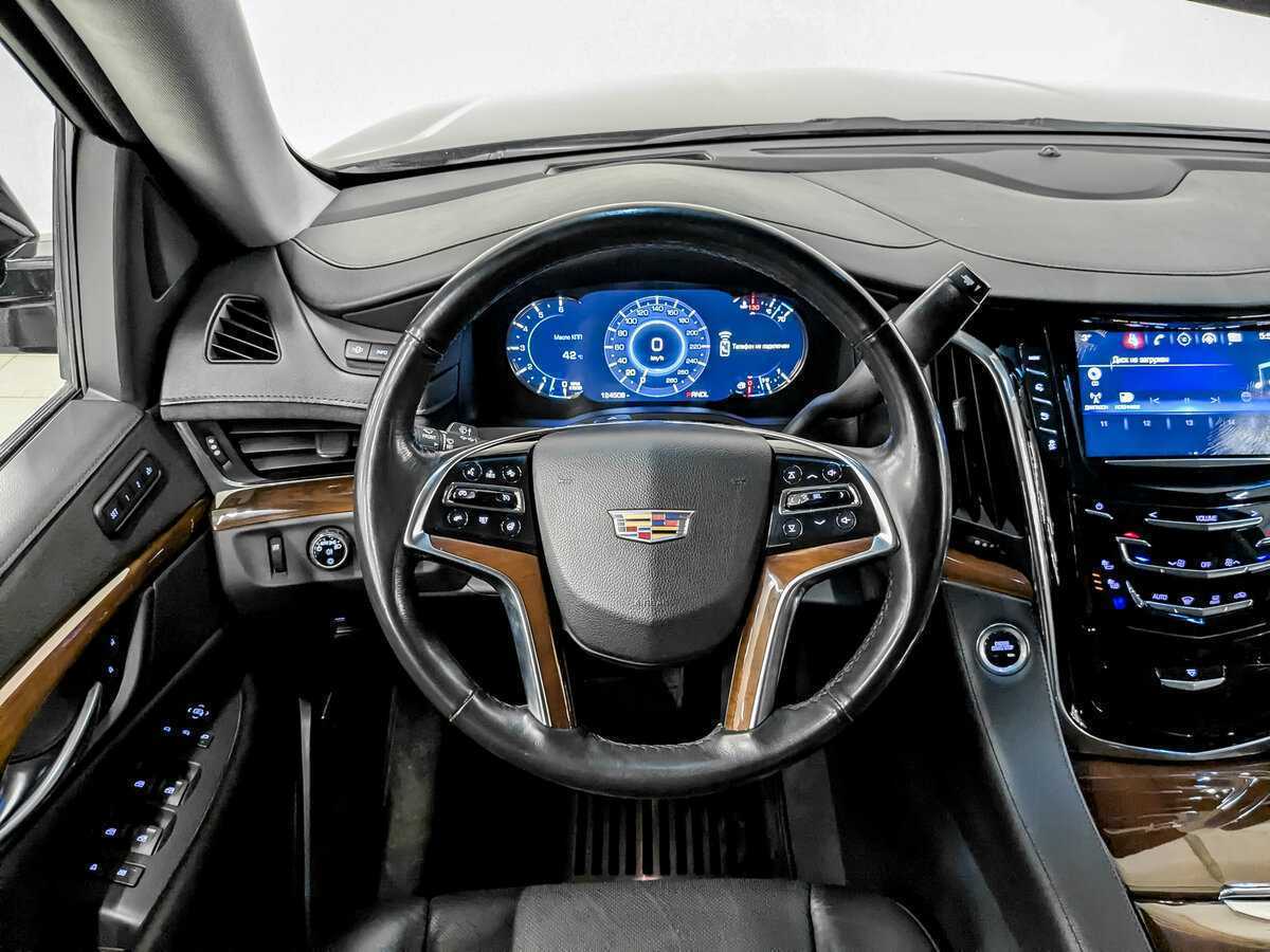 Cadillac Escalade с пробегом — 2017 год. Фото: #20