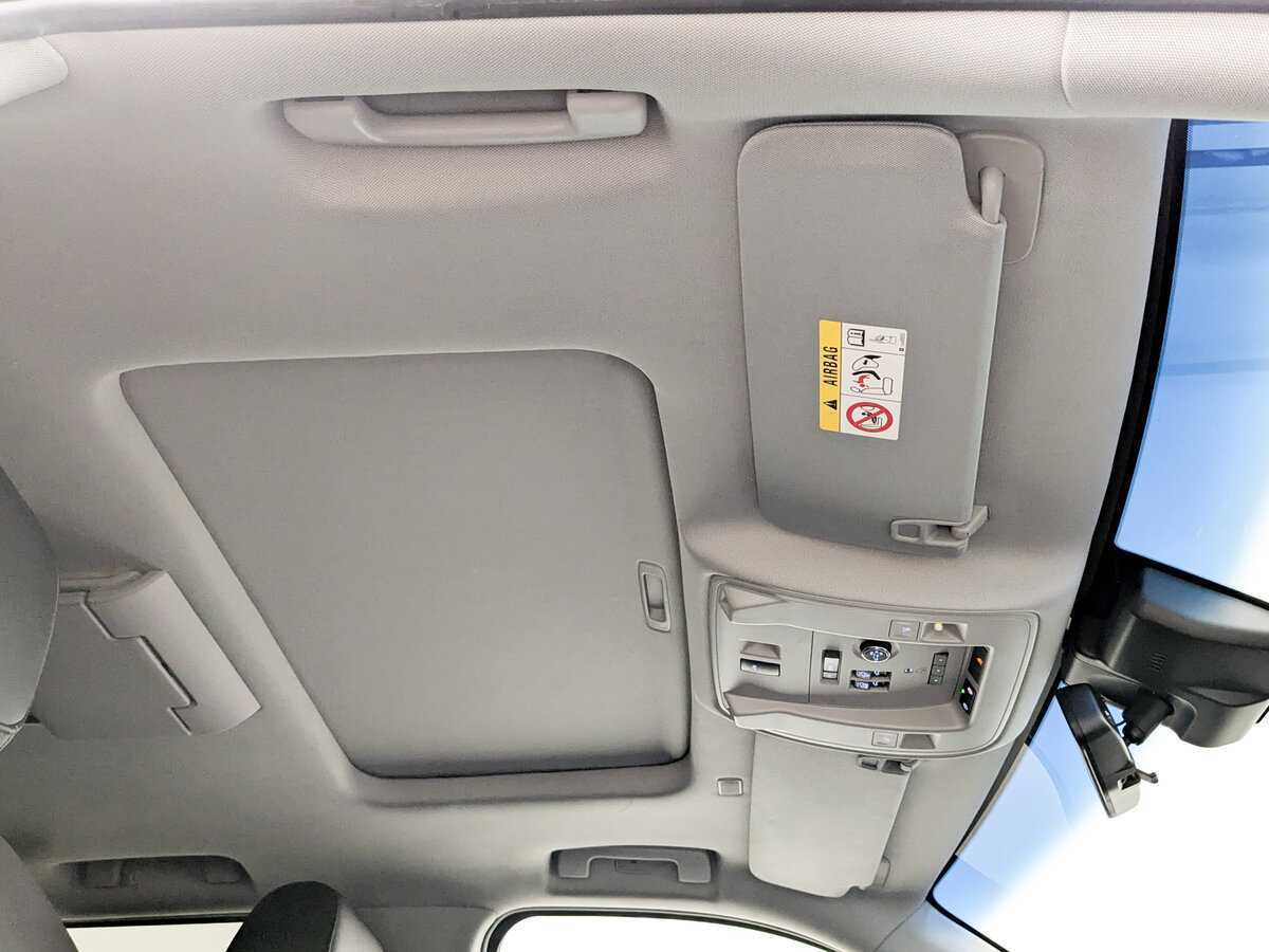 Cadillac Escalade с пробегом — 2017 год. Фото: #21