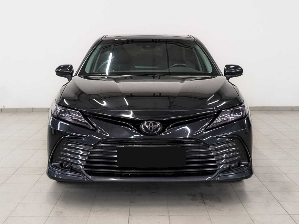 Toyota Camry с пробегом — 2023 год. Фото: #1