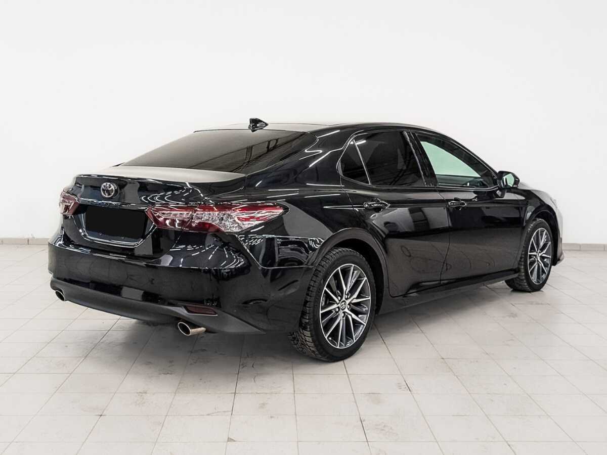 Toyota Camry с пробегом — 2023 год. Фото: #4