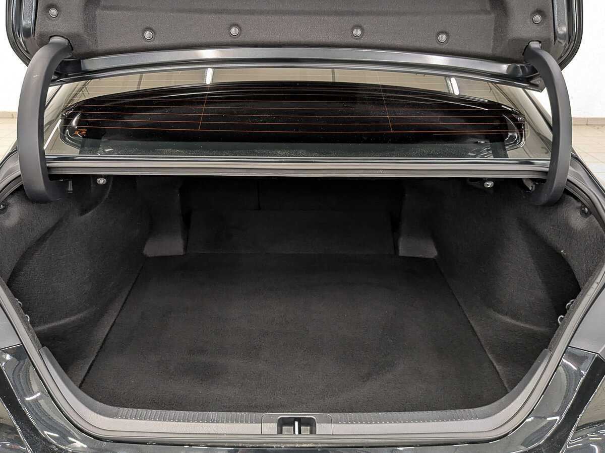 Toyota Camry с пробегом — 2023 год. Фото: #9