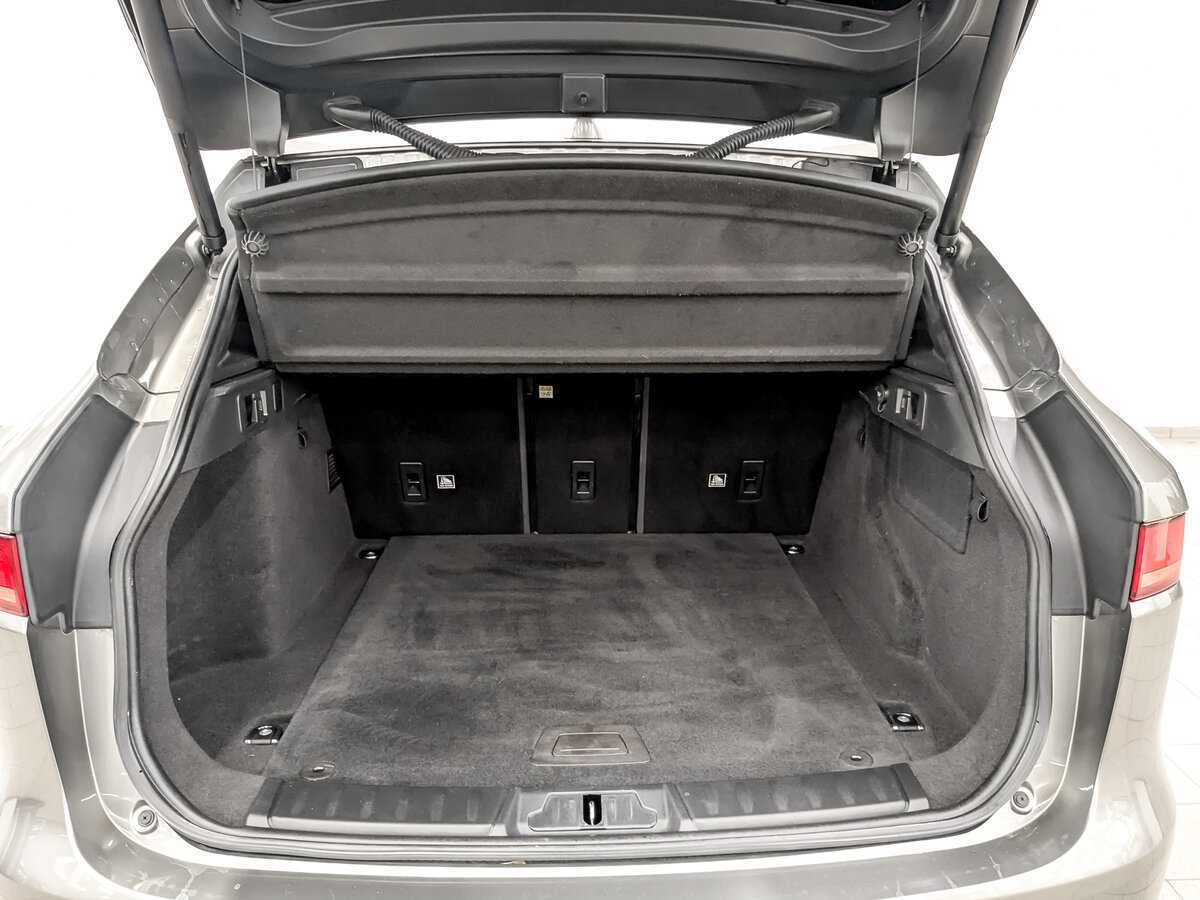 Jaguar F-Pace с пробегом — 2018 год. Фото: #9