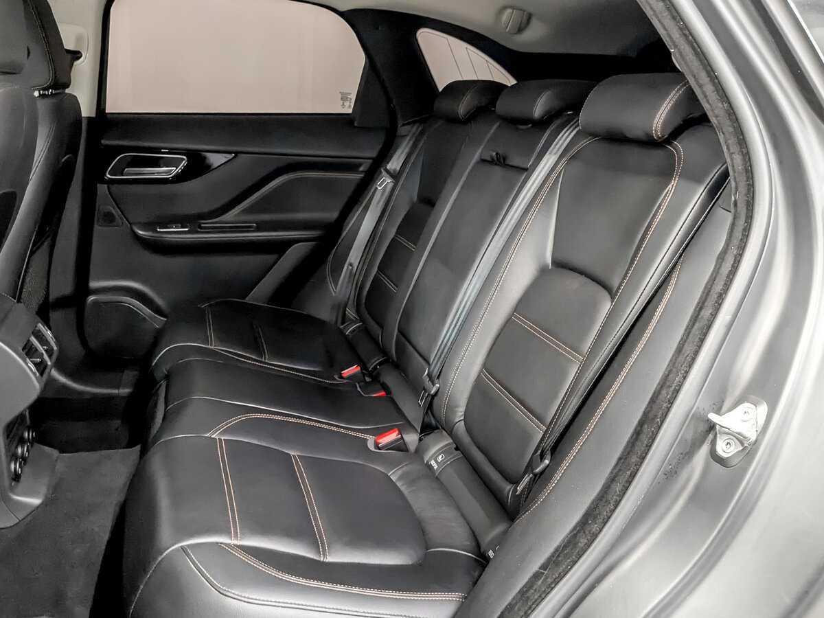 Jaguar F-Pace с пробегом — 2018 год. Фото: #11