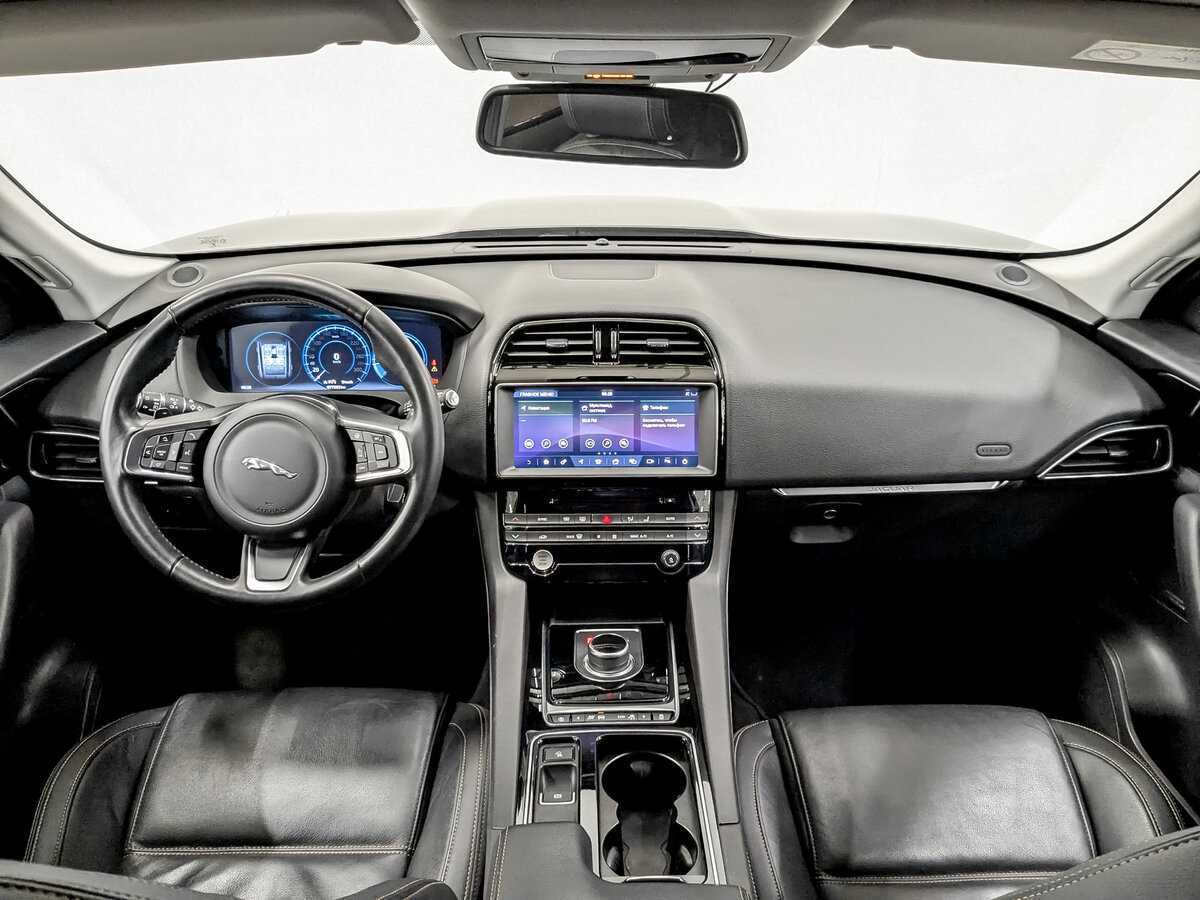 Jaguar F-Pace с пробегом — 2018 год. Фото: #13