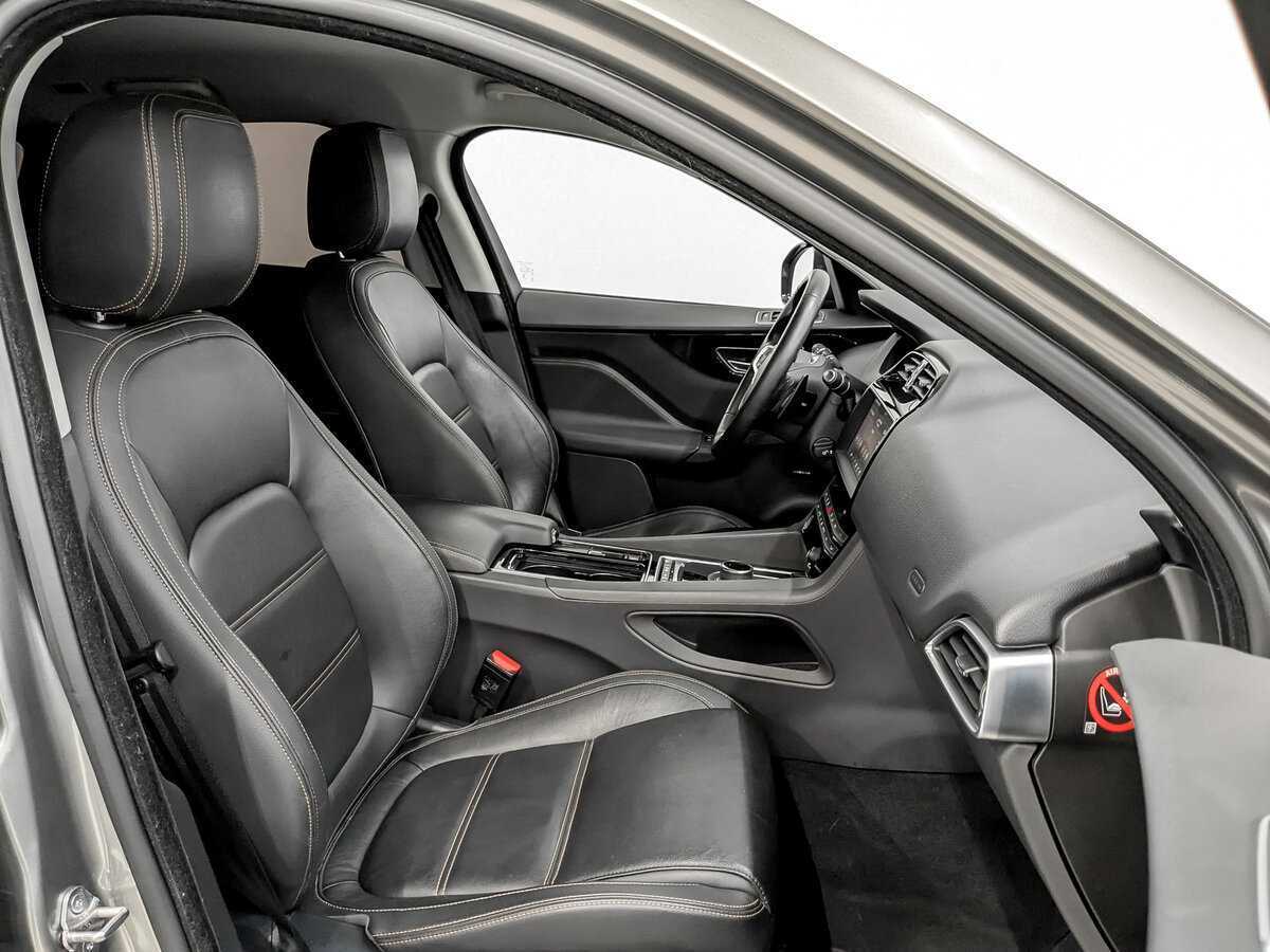 Jaguar F-Pace с пробегом — 2018 год. Фото: #21