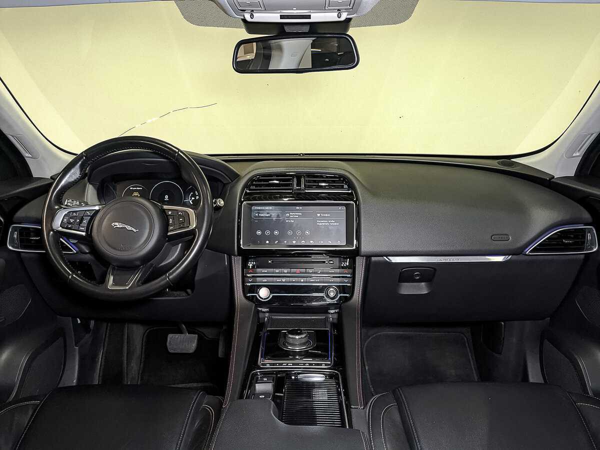 Jaguar F-Pace с пробегом — 2018 год. Фото: #11