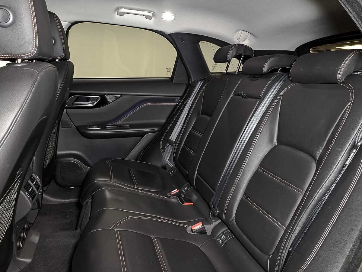 Jaguar F-Pace с пробегом — 2018 год. Фото: #15