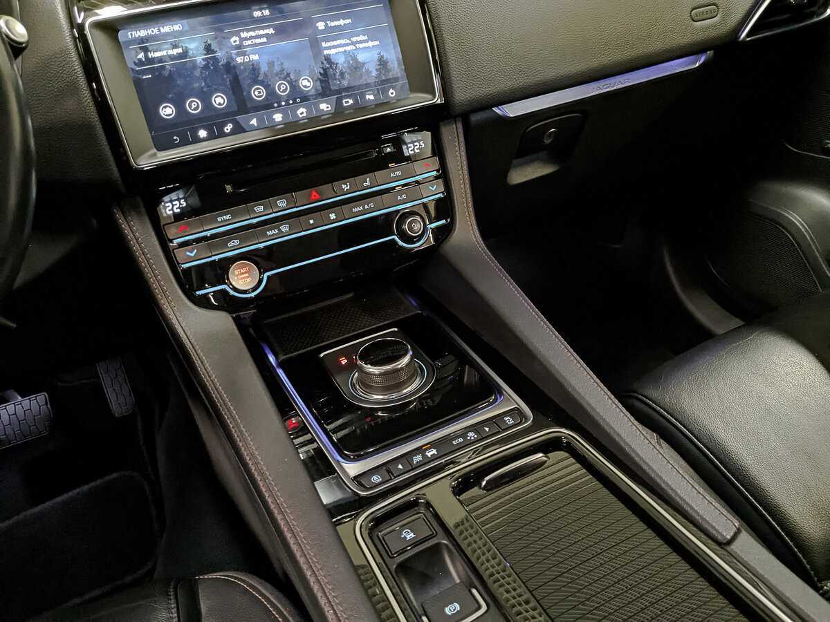 Jaguar F-Pace с пробегом — 2018 год. Фото: #23