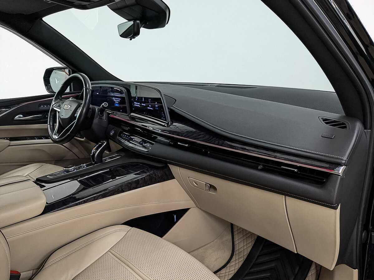 Cadillac Escalade с пробегом — 2020 год. Фото: #10