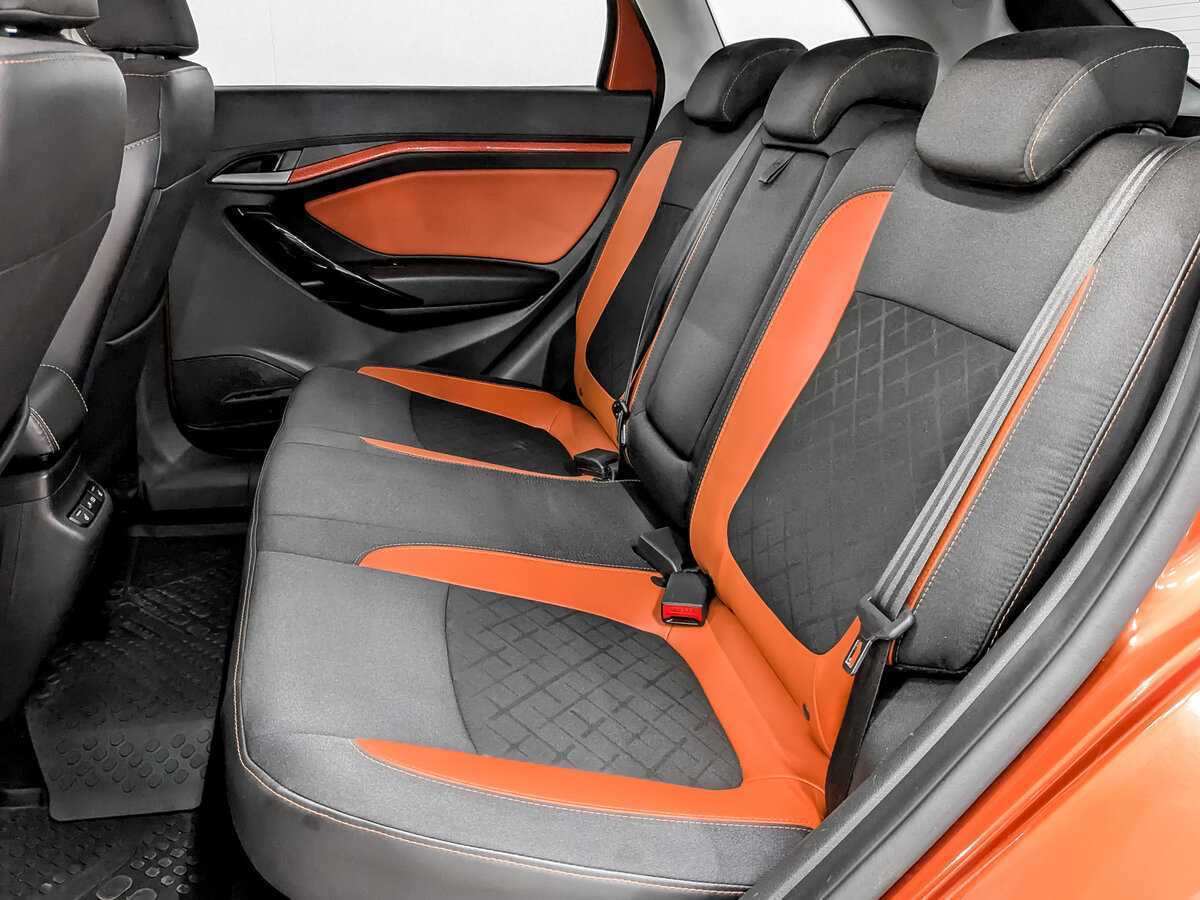 Lada (ВАЗ) Vesta с пробегом — 2019 год. Фото: #11