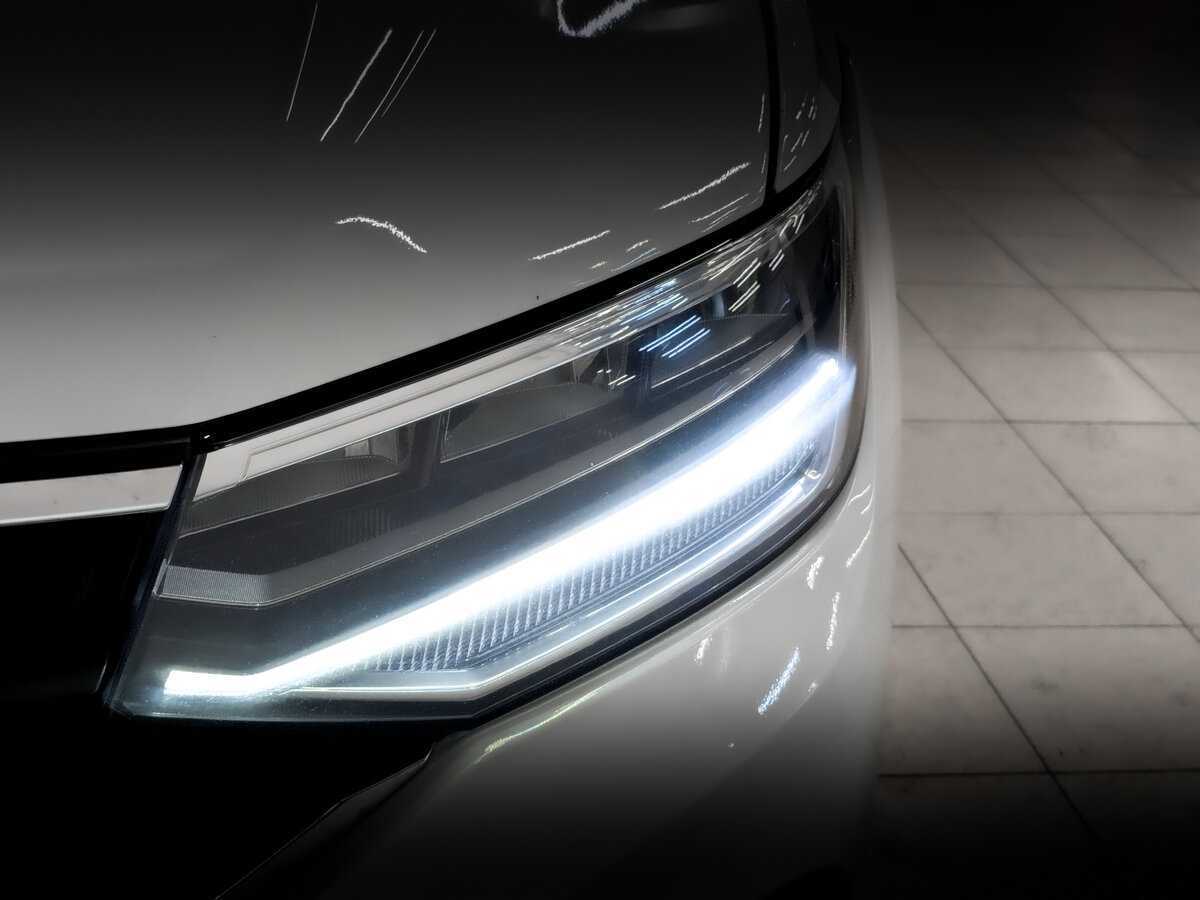 Volkswagen Tiguan с пробегом — 2021 год. Фото: #15