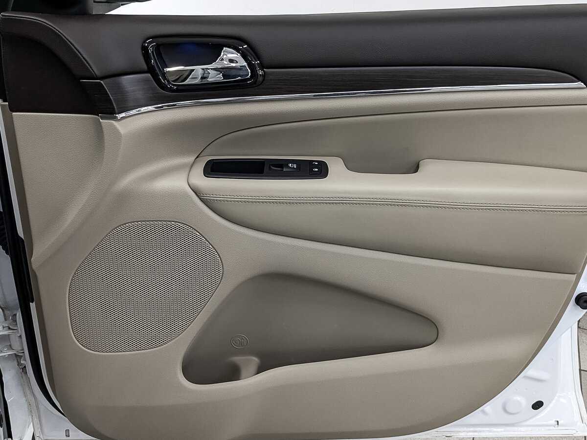 Jeep Grand Cherokee с пробегом — 2021 год. Фото: #22