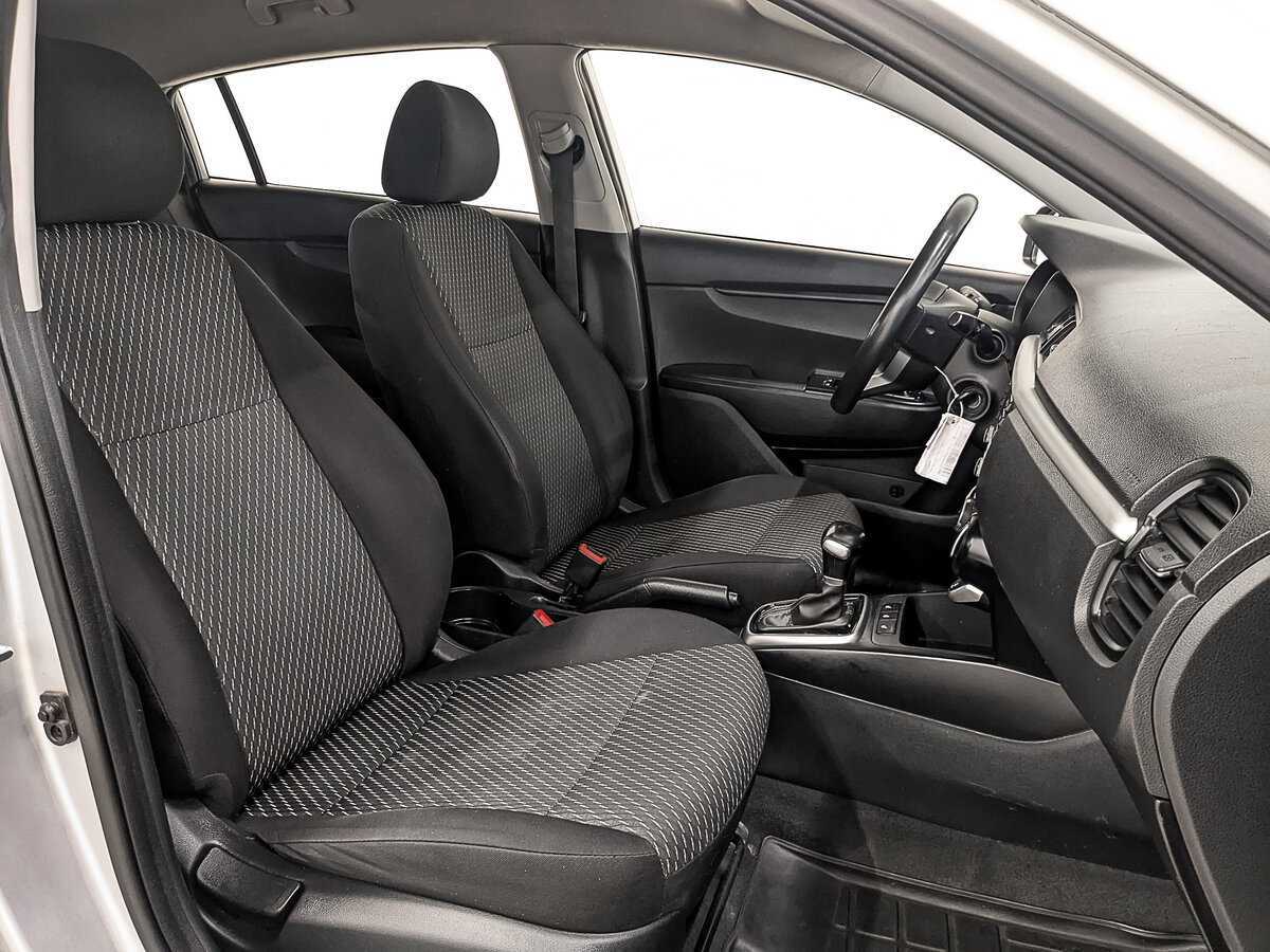 Kia Rio с пробегом — 2020 год. Фото: #23