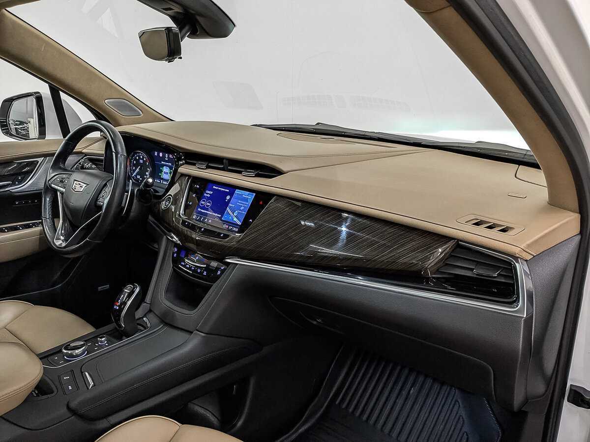 Cadillac XT6 с пробегом — 2021 год. Фото: #10