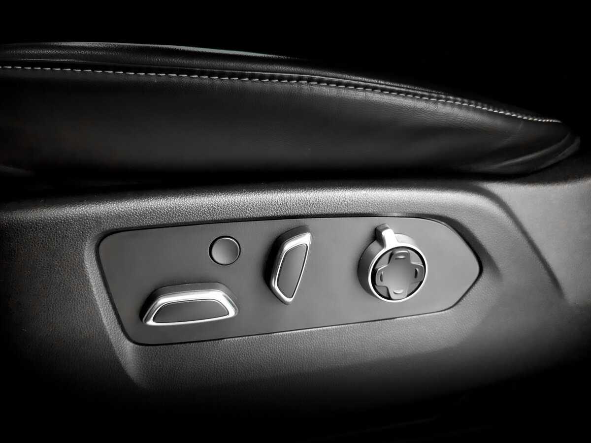 Cadillac Escalade с пробегом — 2021 год. Фото: #17