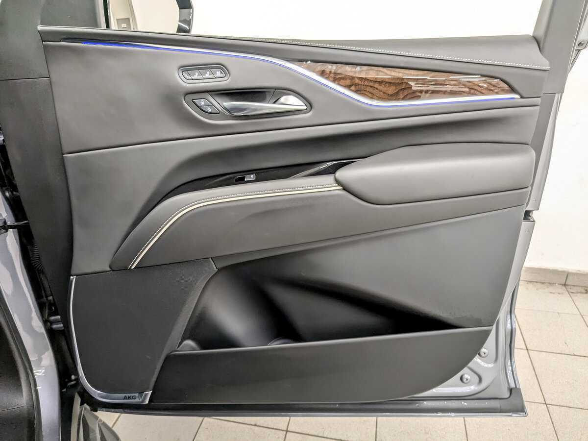 Cadillac Escalade с пробегом — 2021 год. Фото: #22