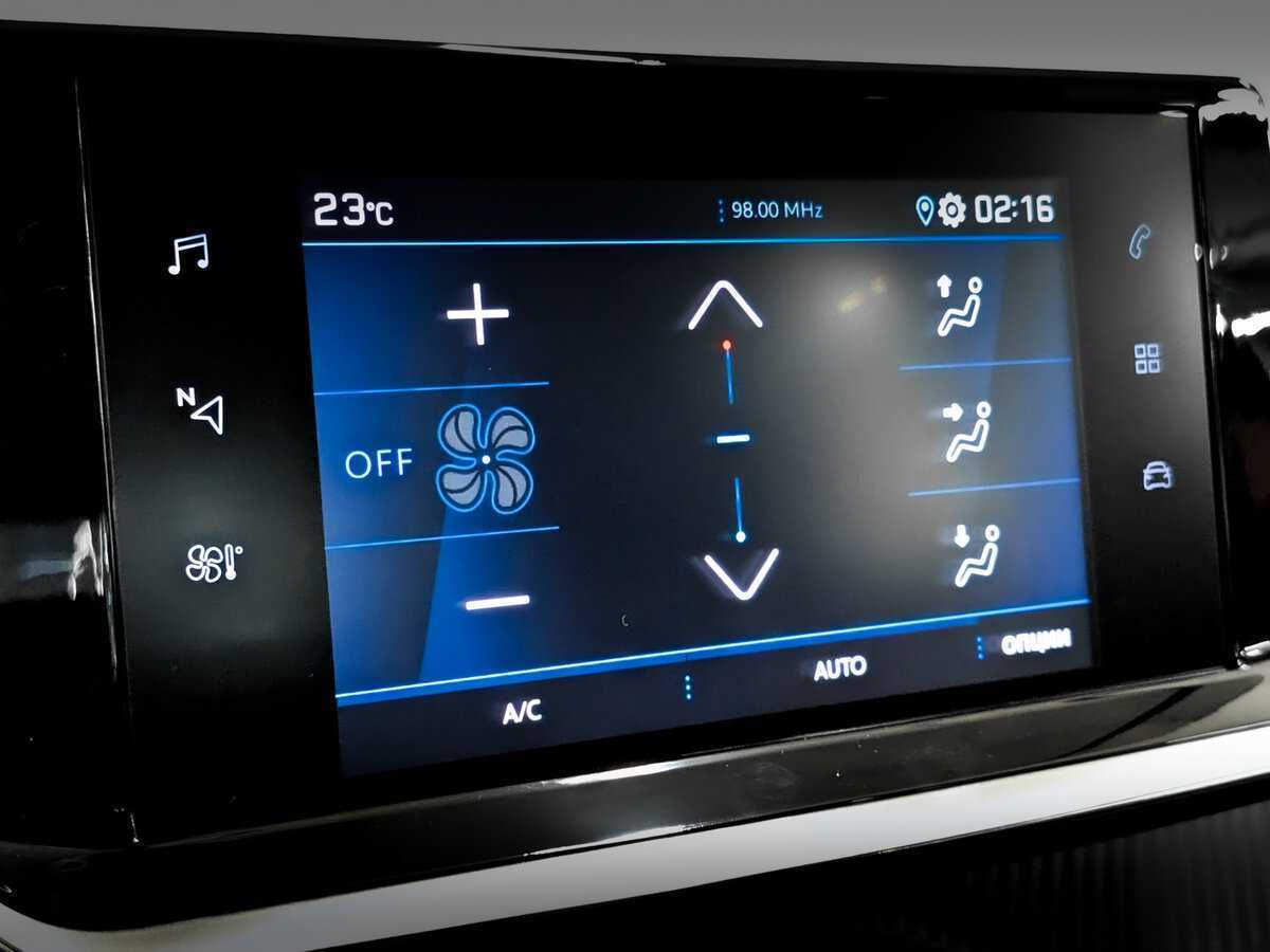 Peugeot 2008 с пробегом — 2022 год. Фото: #22