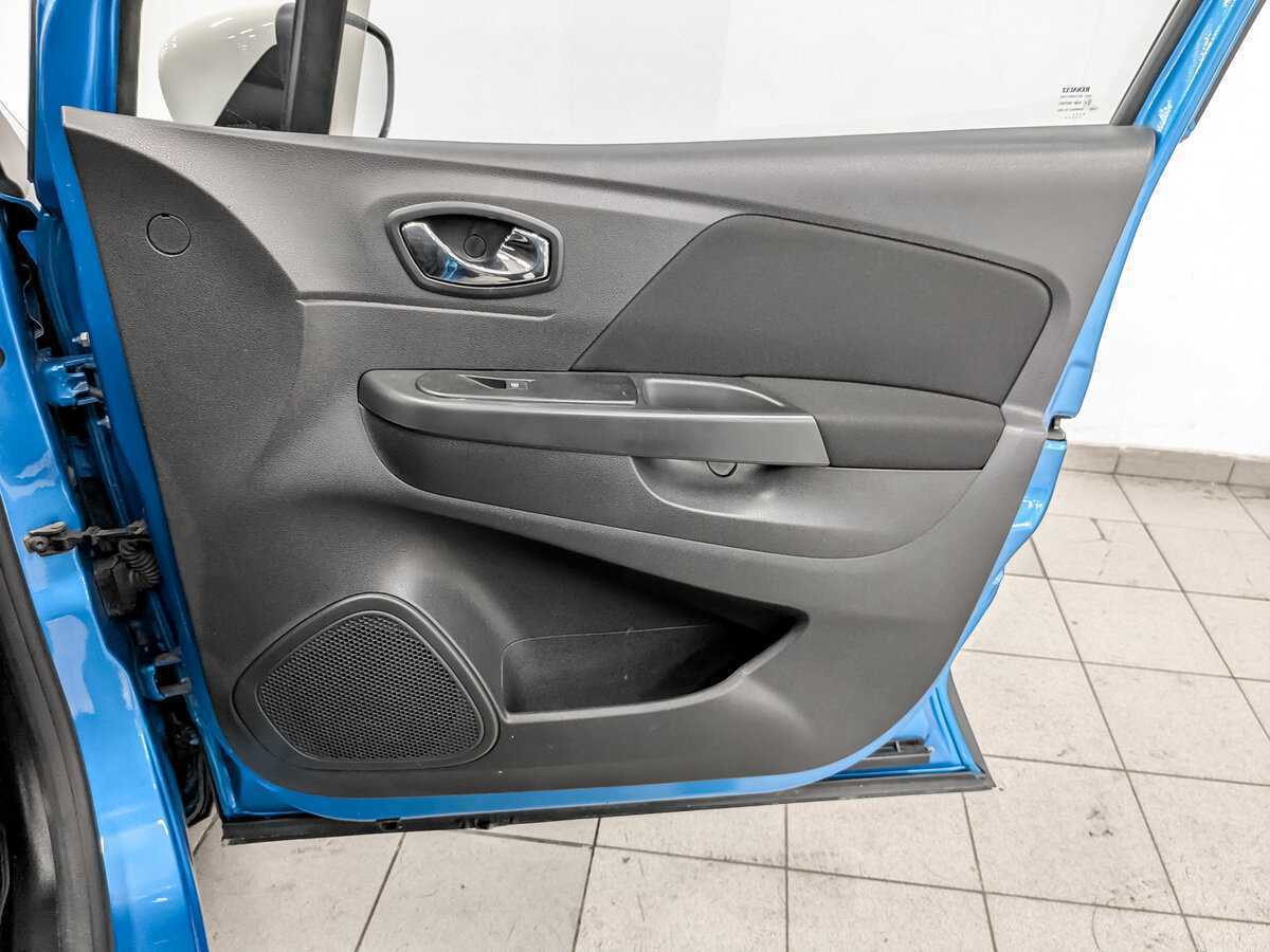 Renault Kaptur с пробегом — 2016 год. Фото: #21