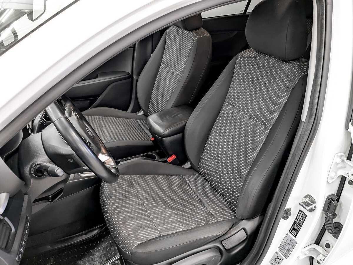 Kia Rio с пробегом — 2017 год. Фото: #17