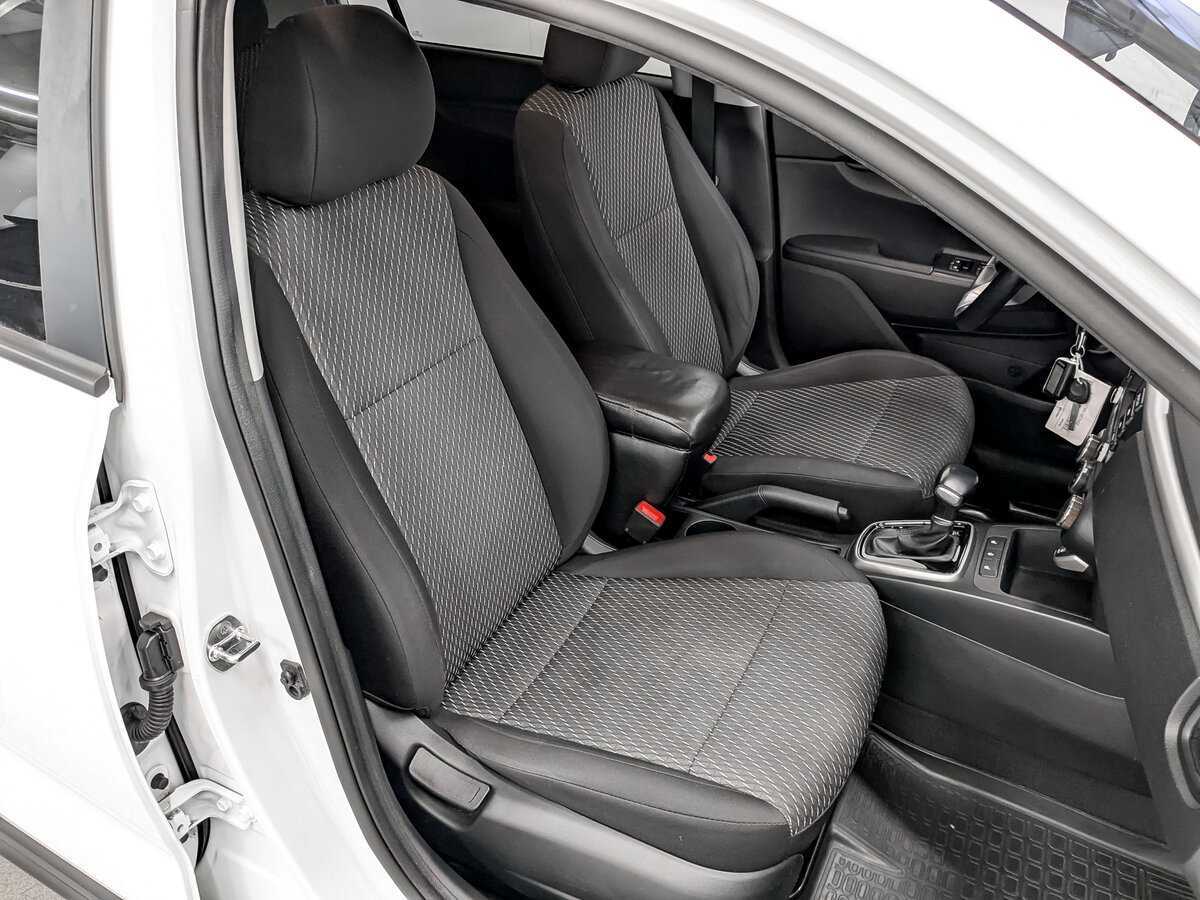 Kia Rio с пробегом — 2017 год. Фото: #20