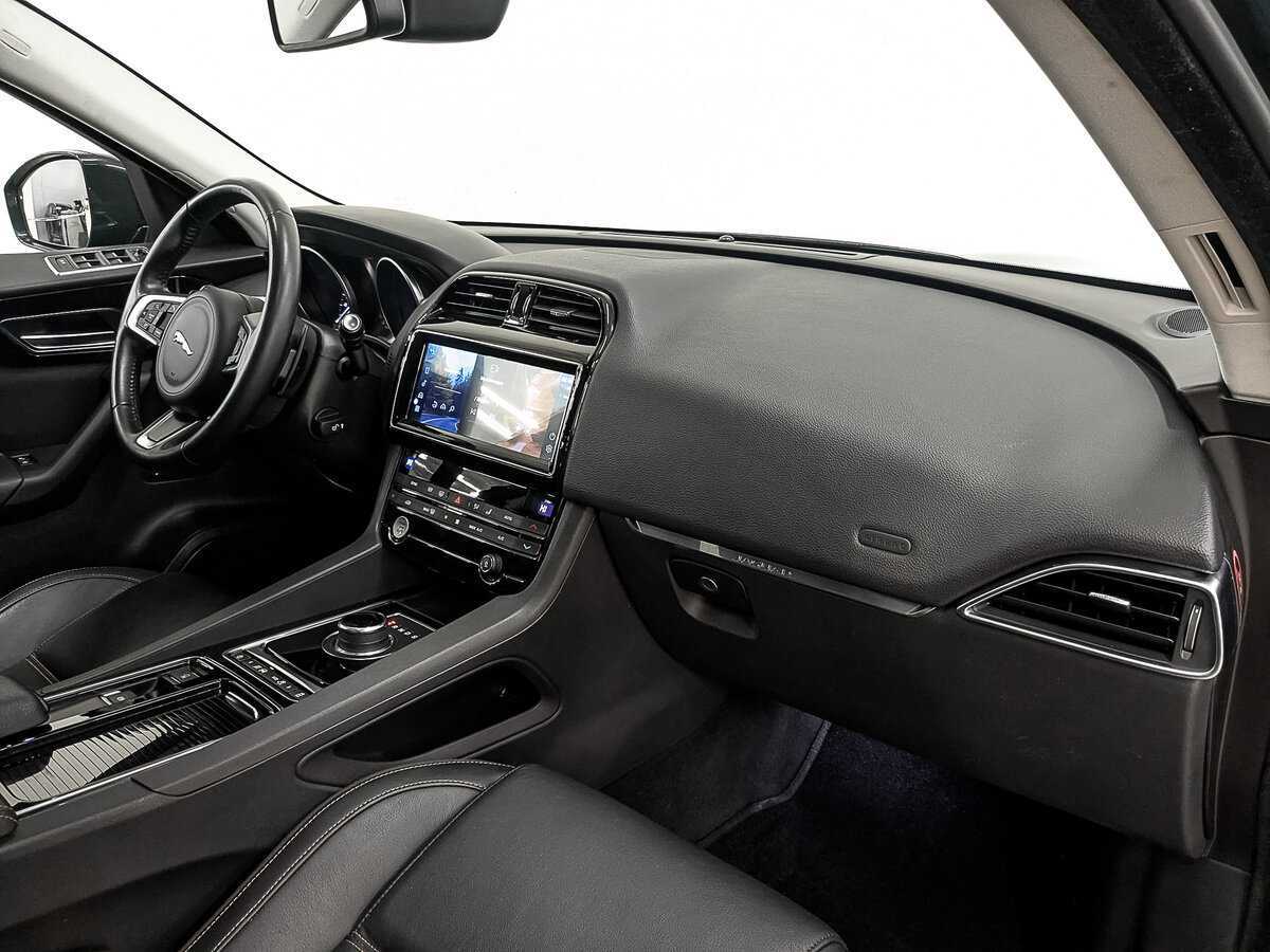 Jaguar F-Pace с пробегом — 2018 год. Фото: #10