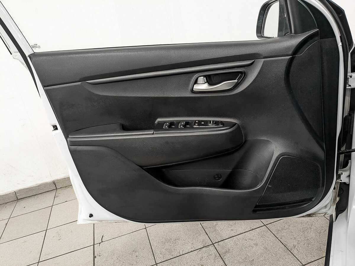 Kia Rio с пробегом — 2020 год. Фото: #15