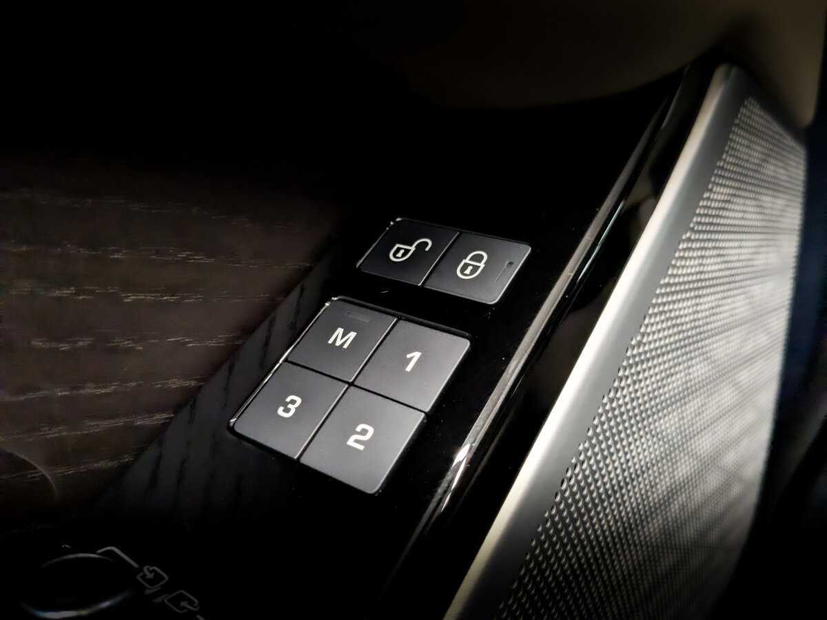 Land Rover Range Rover Velar с пробегом — 2020 год. Фото: #21