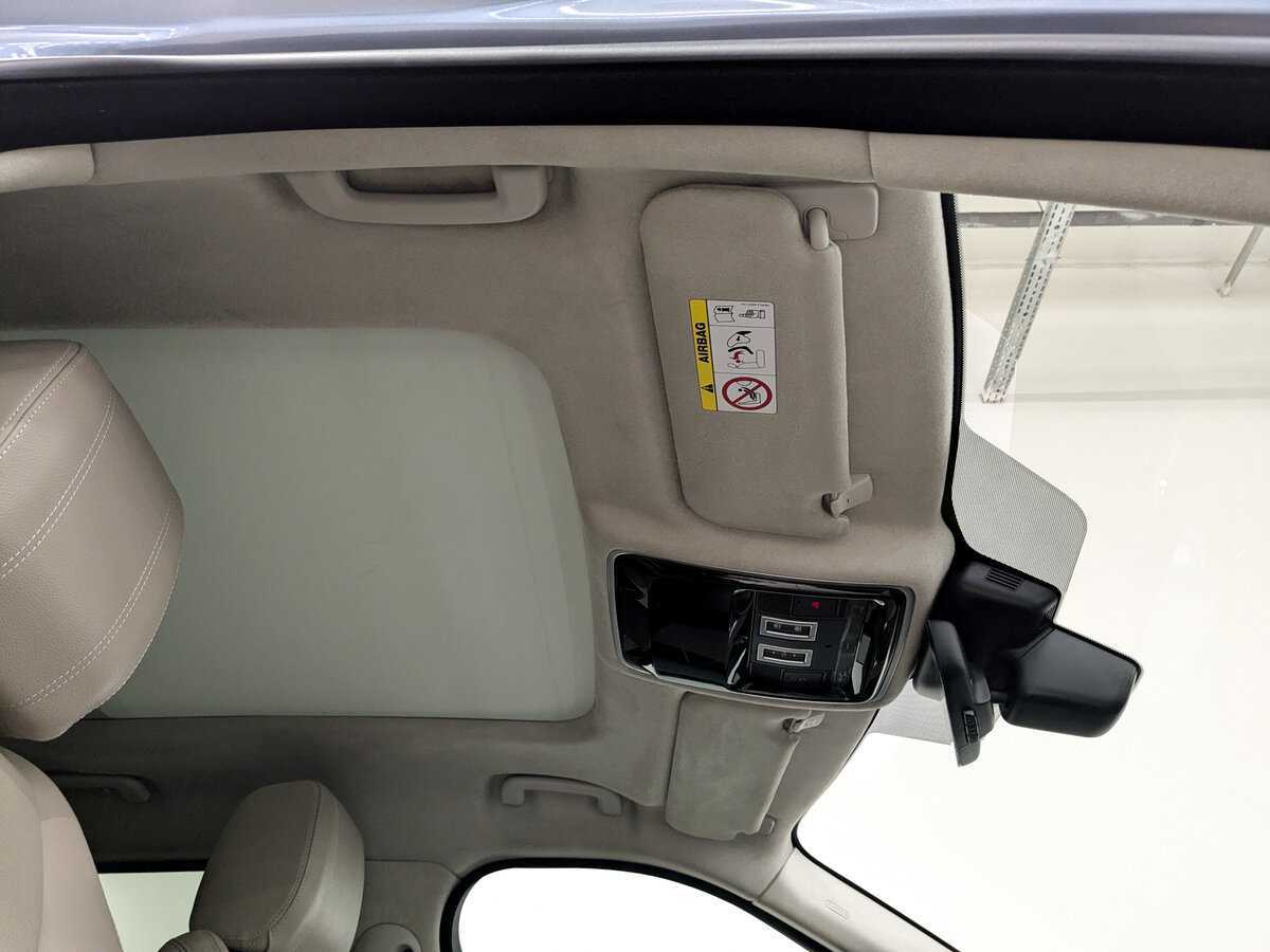 Land Rover Range Rover Velar с пробегом — 2020 год. Фото: #22