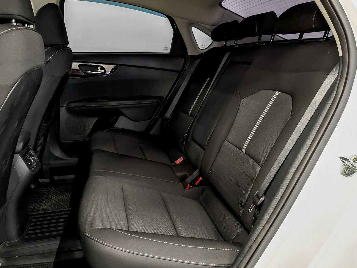 Kia Cerato с пробегом — 2019 год. Фото: #11