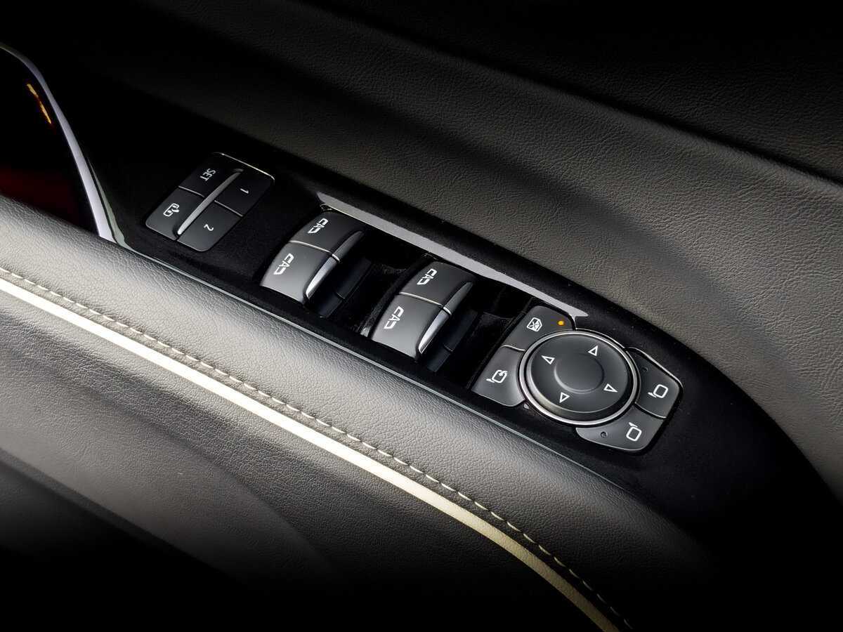 Cadillac Escalade с пробегом — 2021 год. Фото: #27