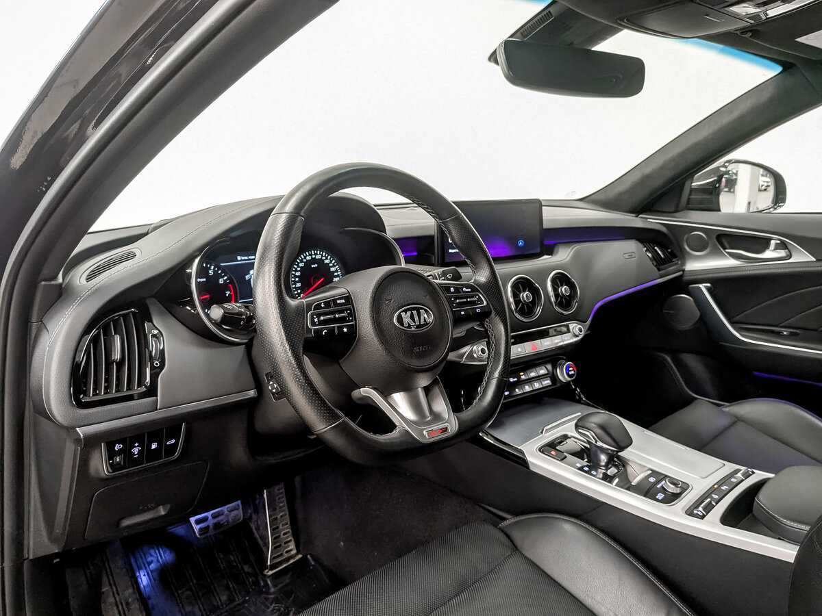 Kia Stinger с пробегом — 2021 год. Фото: #15