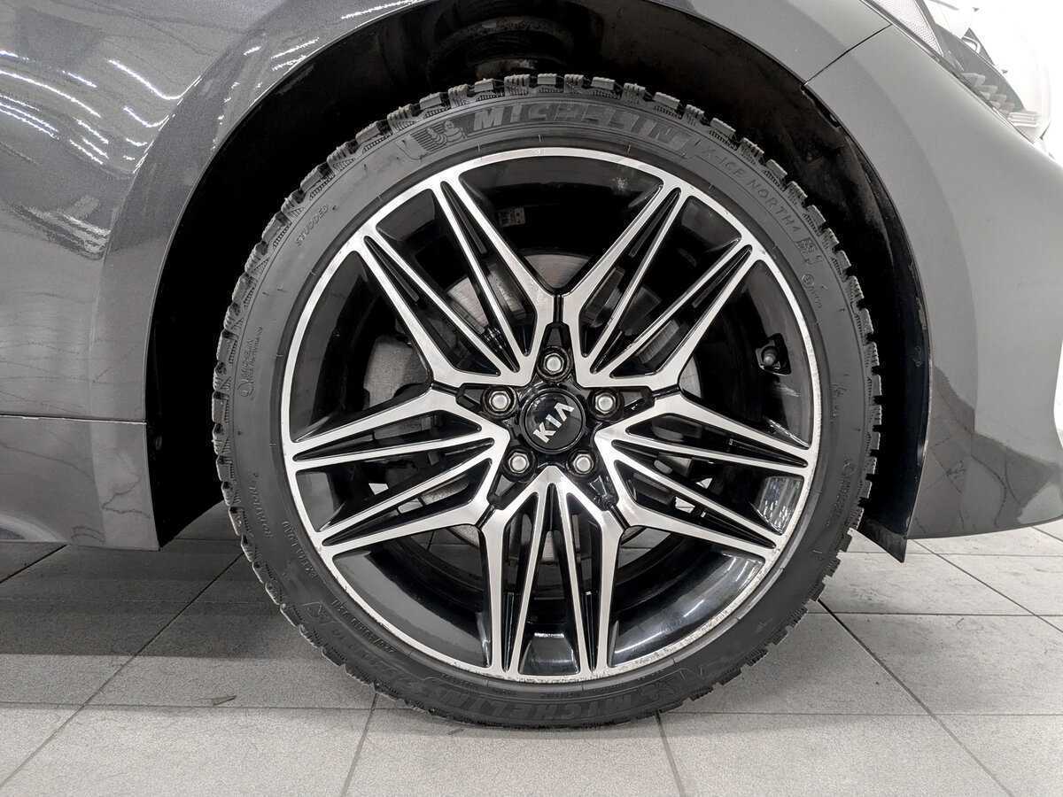 Kia Stinger с пробегом — 2021 год. Фото: #17