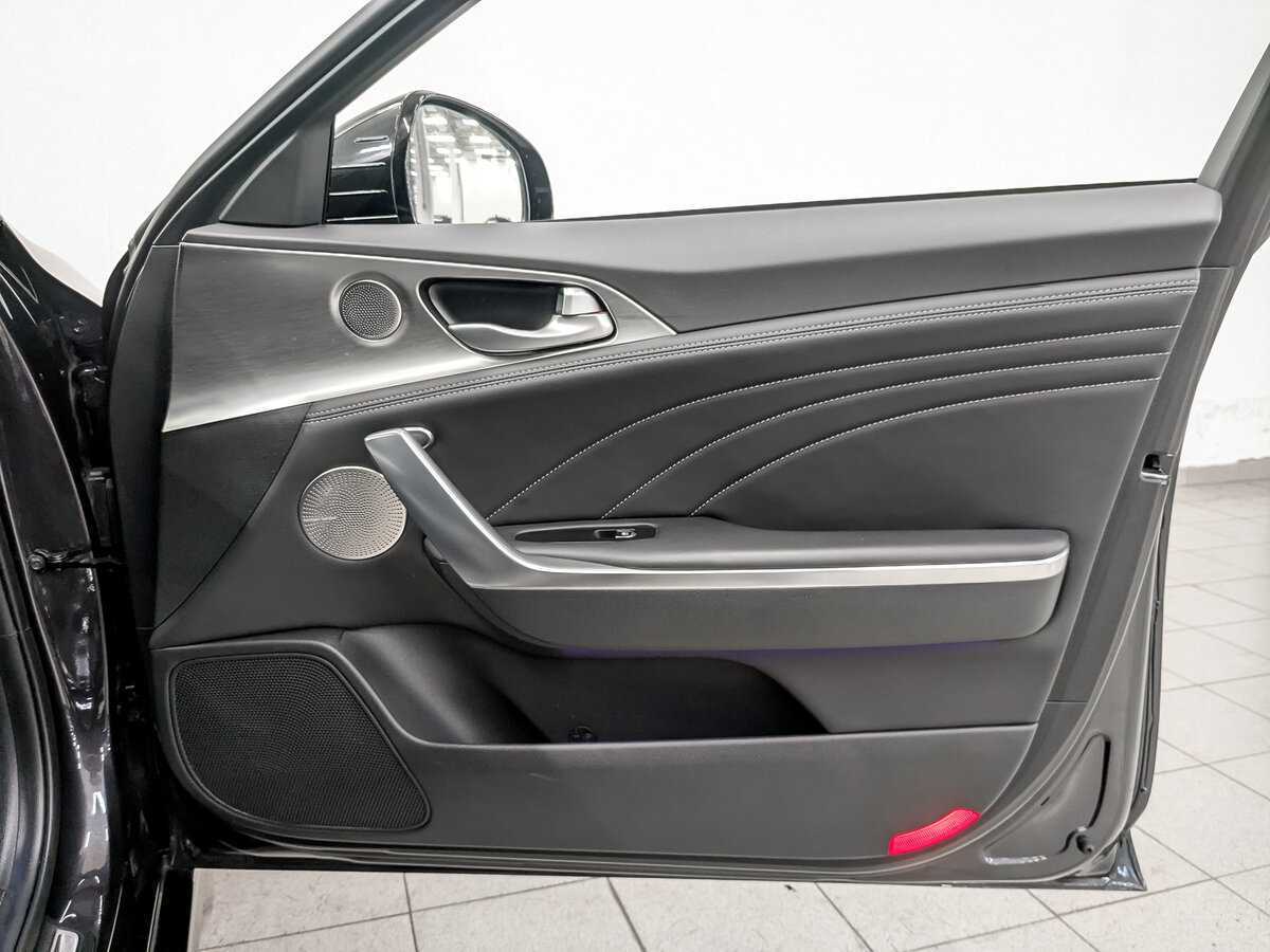 Kia Stinger с пробегом — 2021 год. Фото: #24