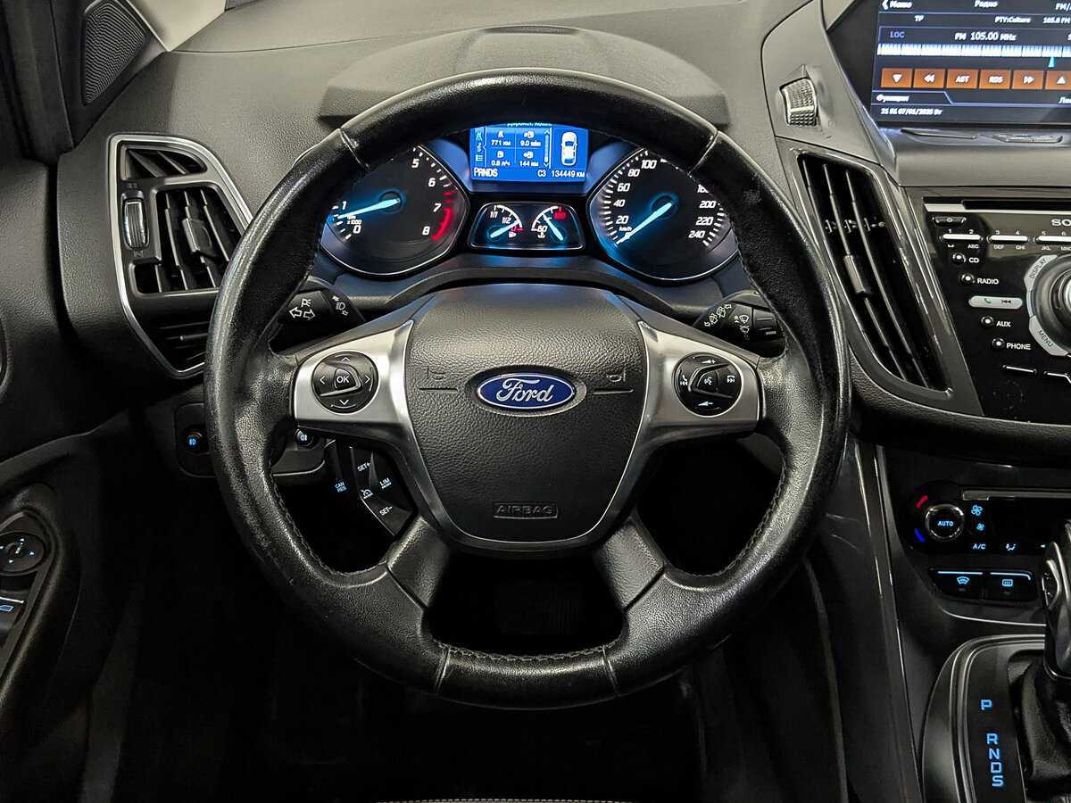 Ford Kuga с пробегом — 2014 год. Фото: #19