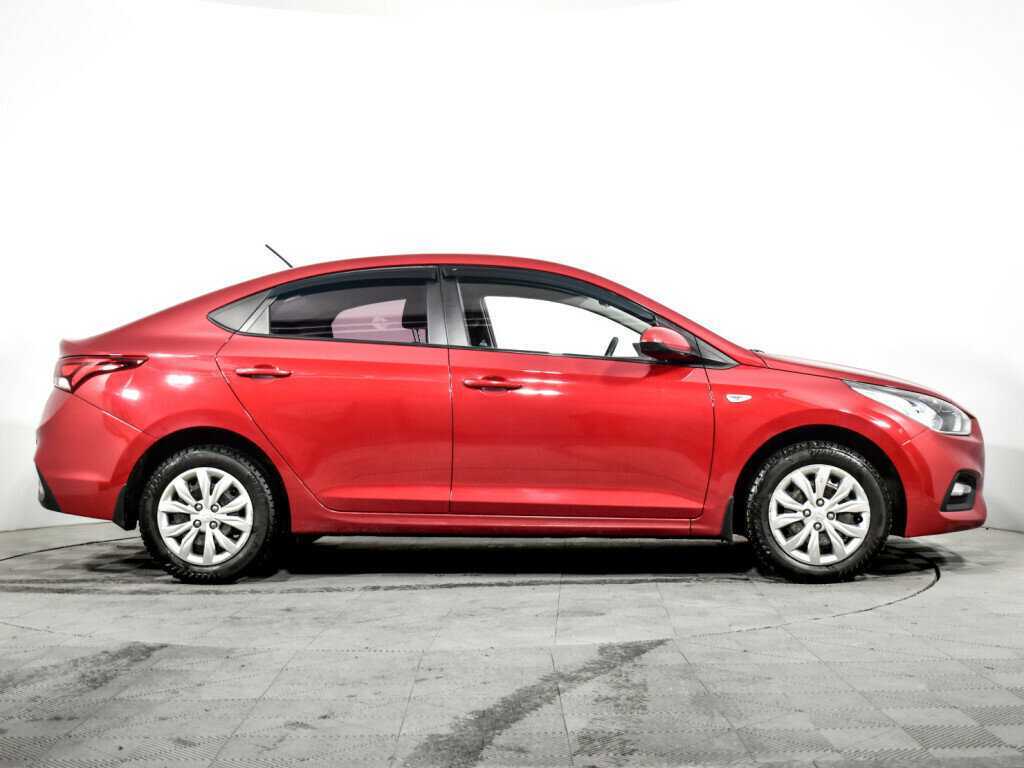 Hyundai Solaris с пробегом — 2017 год. Фото: #3