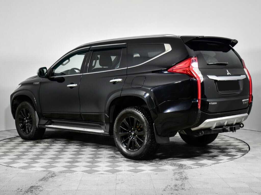 Mitsubishi Pajero Sport с пробегом — 2019 год. Фото: #5