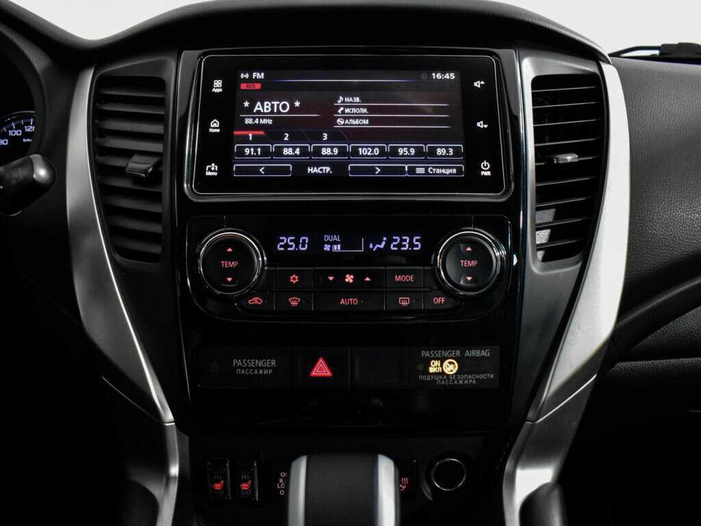 Mitsubishi Pajero Sport с пробегом — 2019 год. Фото: #13