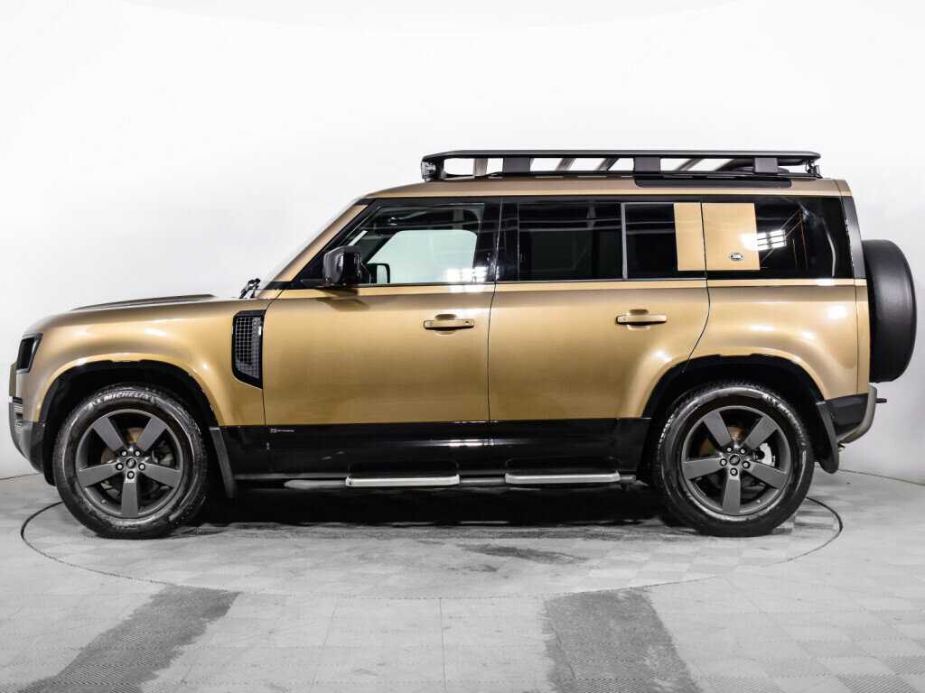 Land Rover Defender с пробегом — 2021 год. Фото: #7