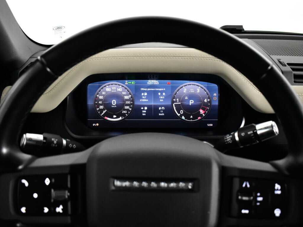 Land Rover Defender с пробегом — 2021 год. Фото: #10