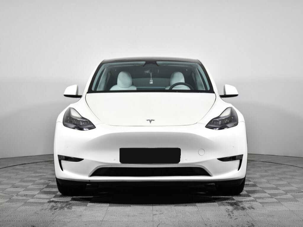 Tesla Model Y с пробегом — 2022 год. Фото: #1