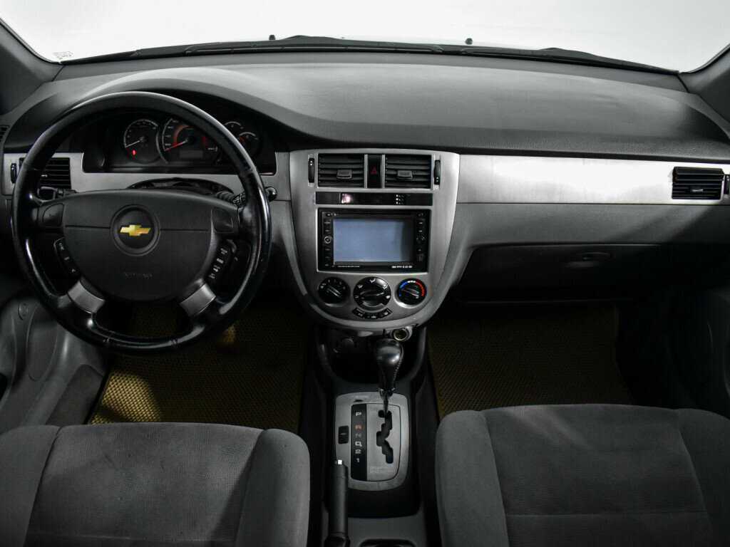 Chevrolet Lacetti с пробегом — 2007 год. Фото: #12