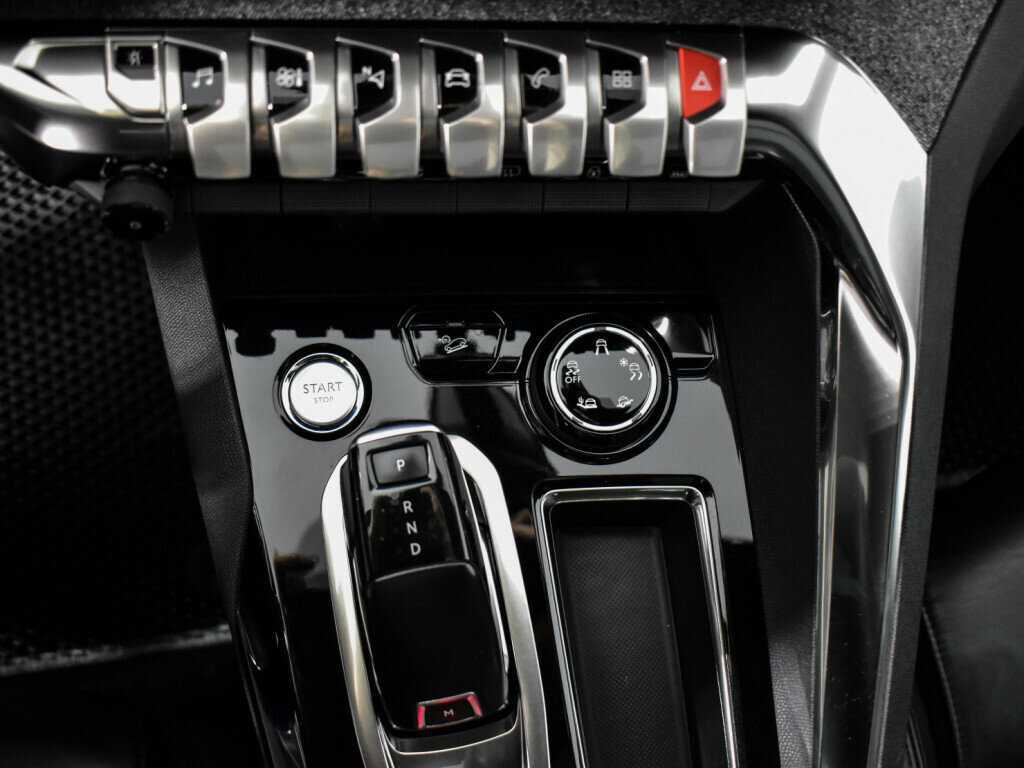 Peugeot 3008 с пробегом — 2018 год. Фото: #13